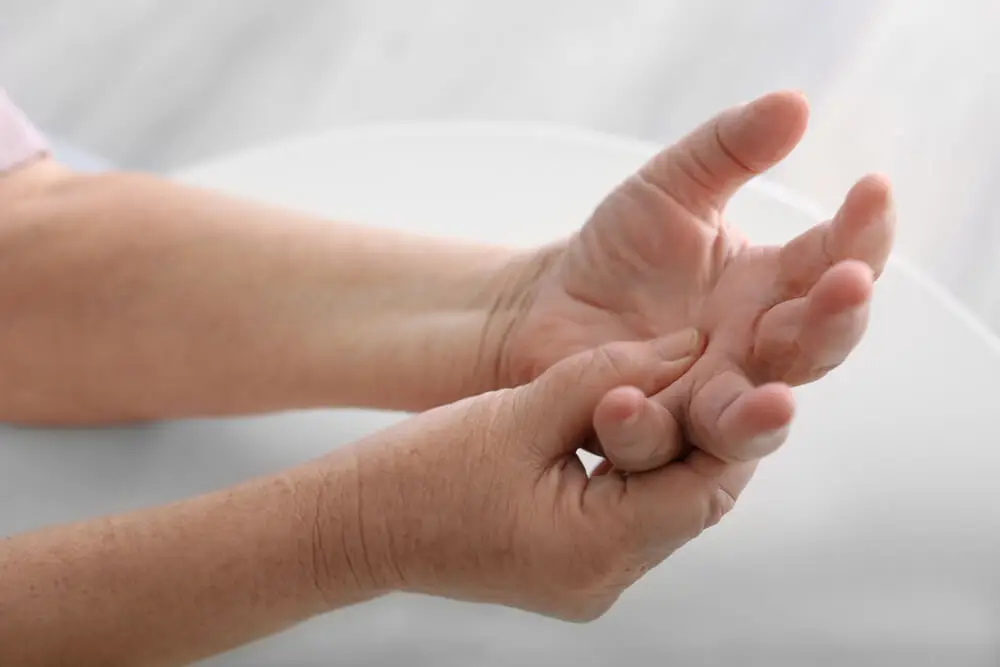pain on pinky side of hand