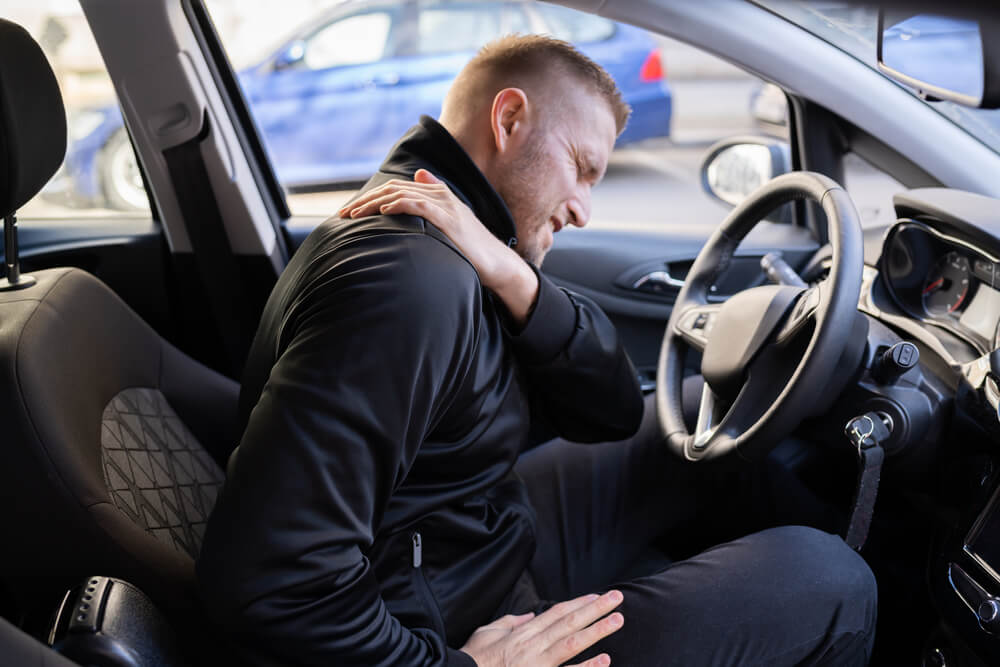Can a PT clinic help with shoulder injuries from car accidents? shutterstock 1953455398 shoulder injury from car accident