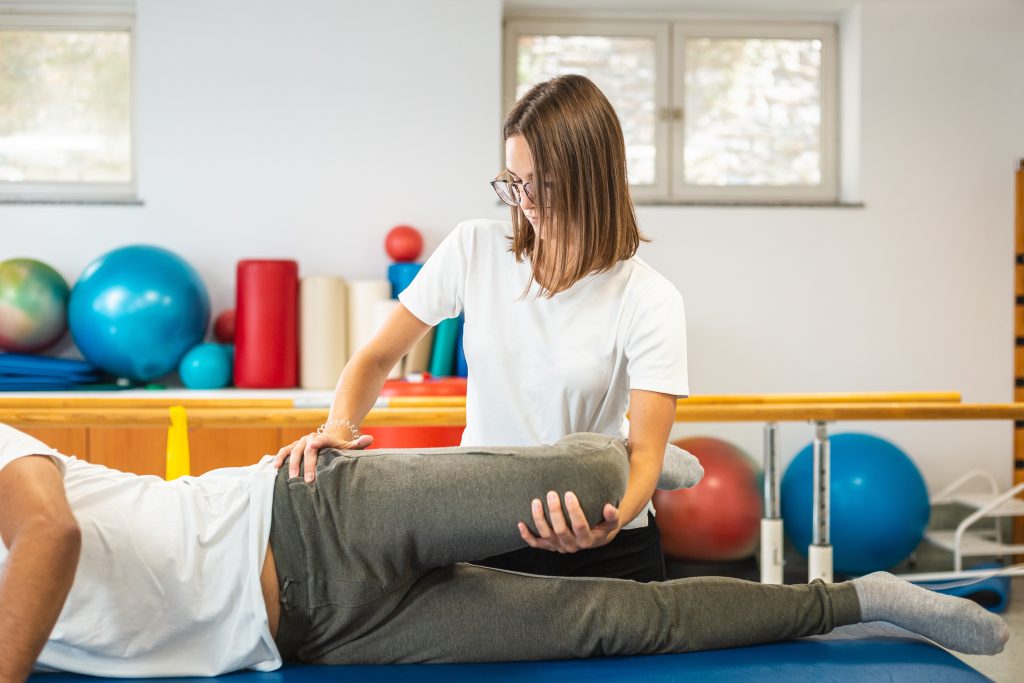 How Long Does Bursitis Last in the Hip? AdobeStock 459914644 how long does bursitis last in the hip? hip pain