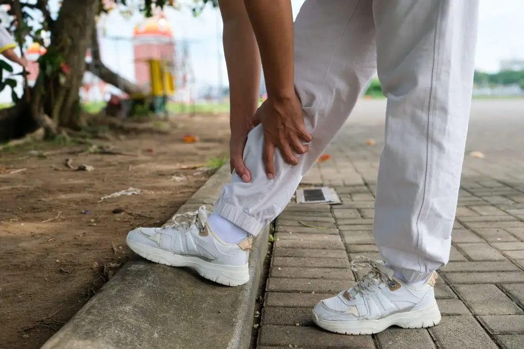 how to prevent shin splints from walking and running calf pain