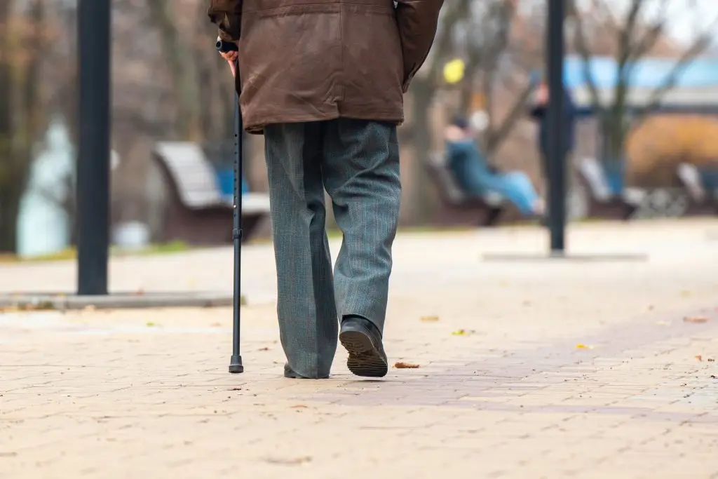 What is Antalgic Gait? Gait Disorders and Treatment Options AdobeStock 493070248 what is antalgic gait? gait disorders and treatment options border